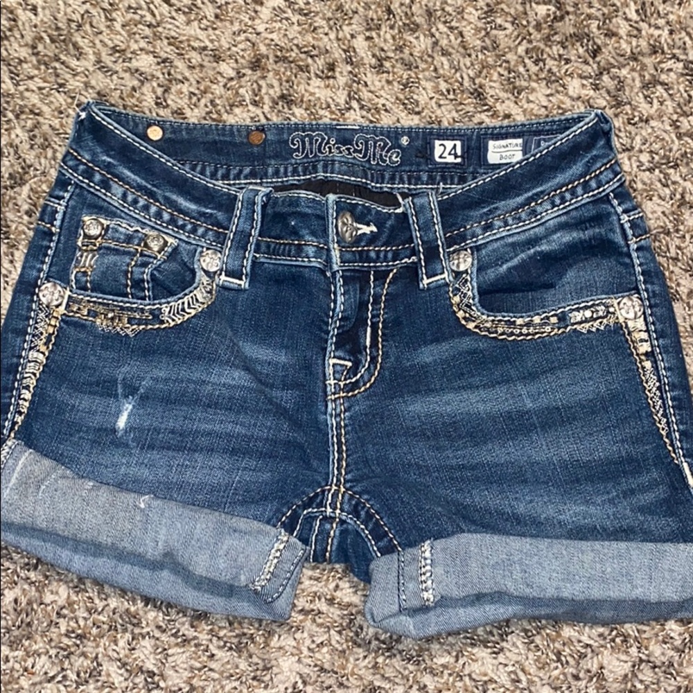 Miss me jean shorts 🤩